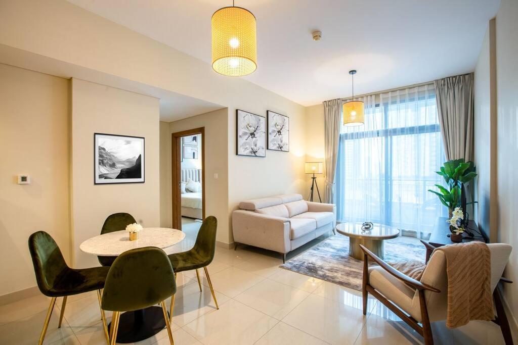 Lux 1Br 2 Min To Burj Khalifa Apartment Dubai Exterior photo